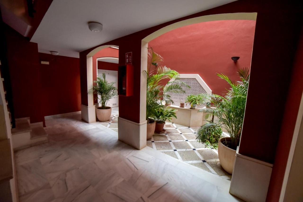 Appartamento Peace, Pool & Parking At Centre Siviglia Esterno foto